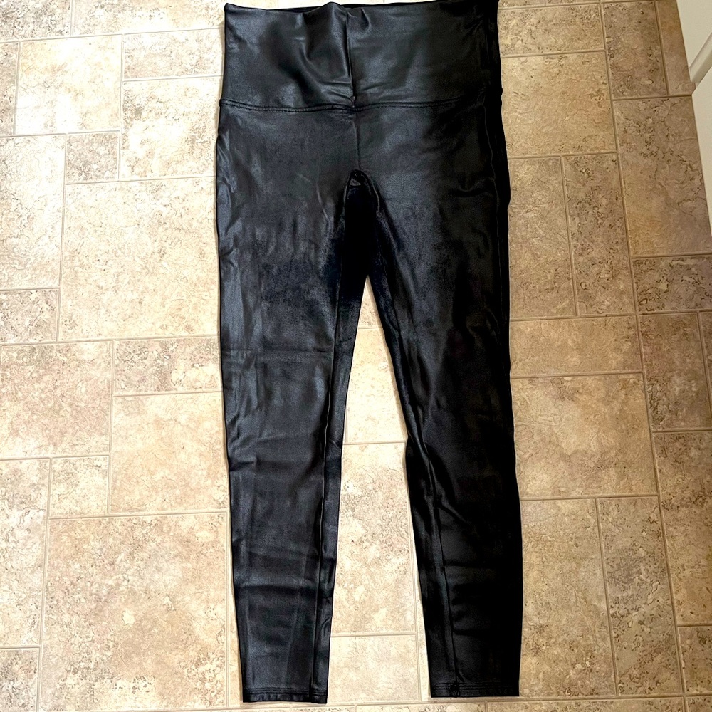 Spanx faux leather leggings never worn 1x